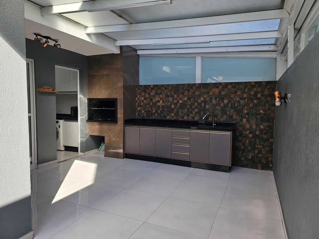 Foto - Curitiba - Cidade Industrial