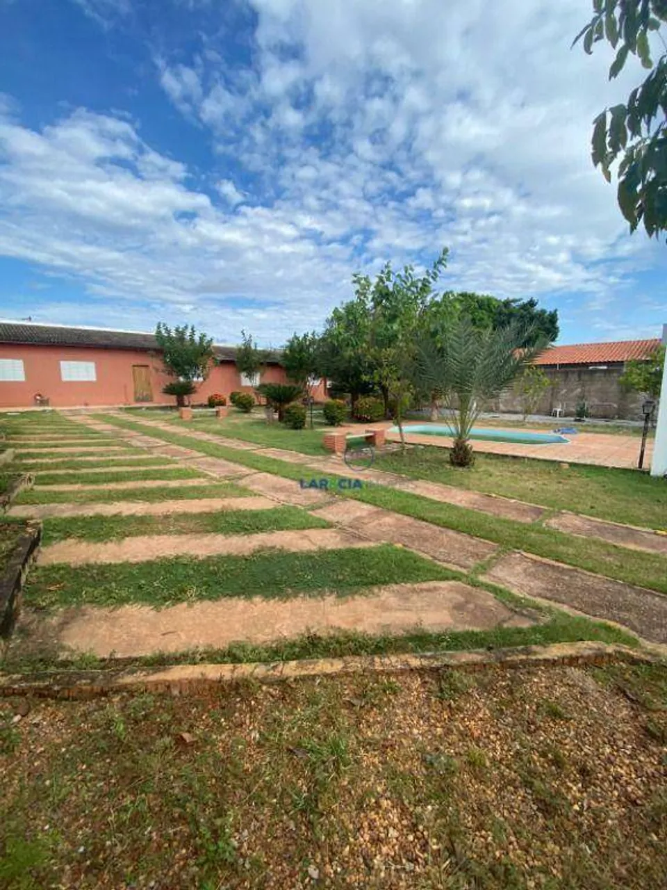 Casa terreno grande chapéu do sol