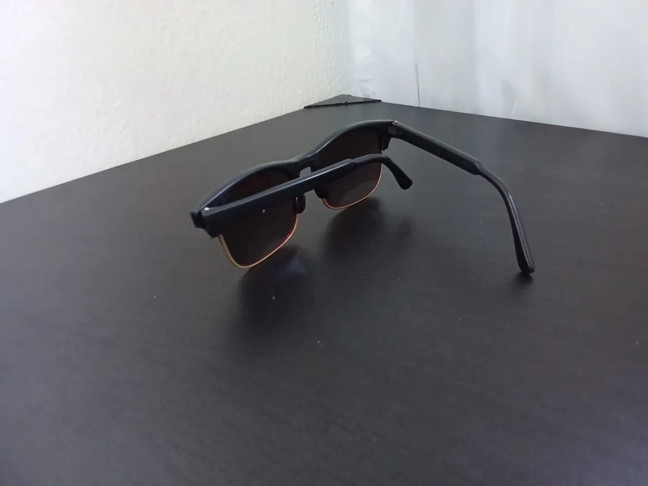 Óculos de Sol Laurent Cinelli - Elegância e proteção - Foto 2