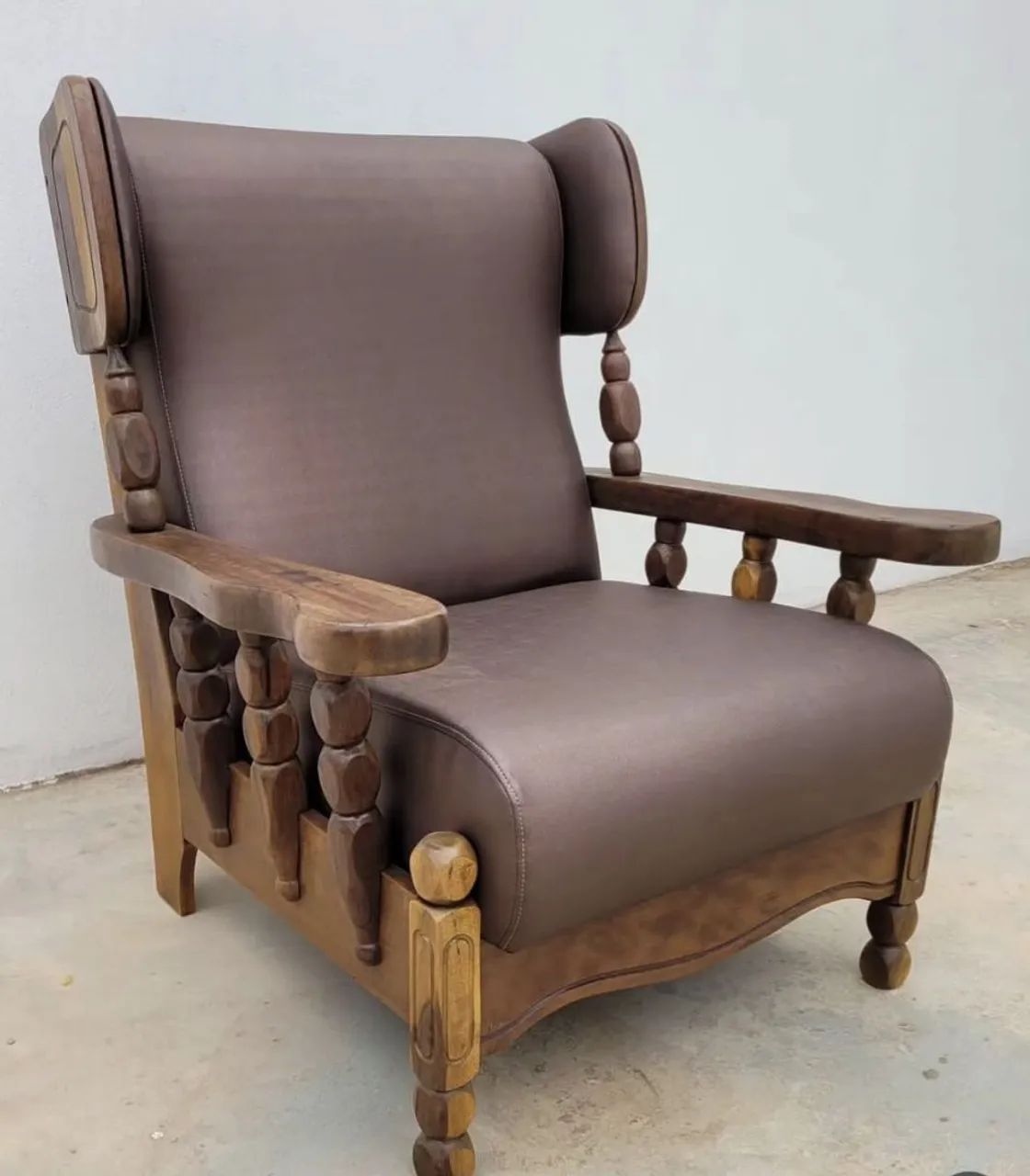 Reforma de poltrona no tecido factor marrom - Foto 2