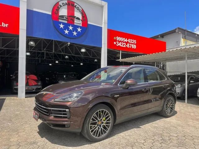 Porsche Cayenne 2021