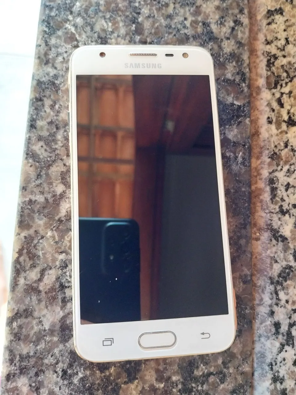 Vendo smartphone galaxy j5 prime, em perfeito estado.
