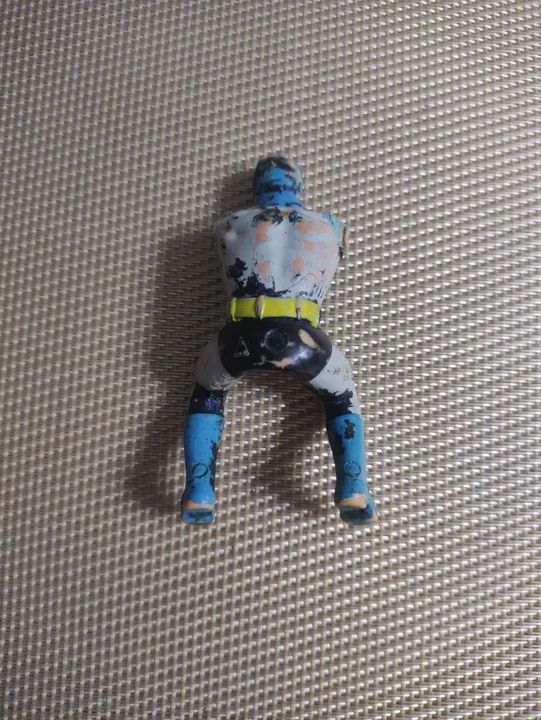 Boneco Batman Sentado Moto, Lancha e Batmóvel DC Super Heróis Gulliver Anos 70 & 80 - Foto 3