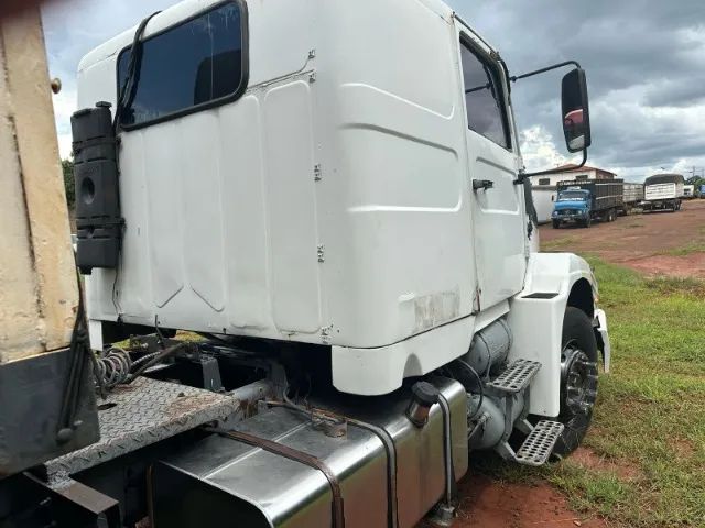 Volvo  NL 10 340 4x2  ano 1993  - Foto 4