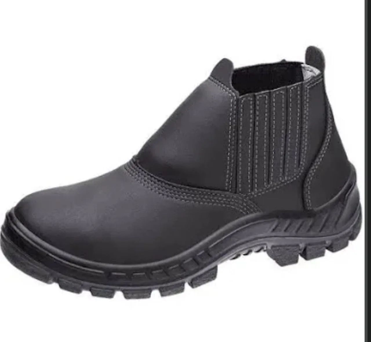 Bota Safety de couro nova no plástico 