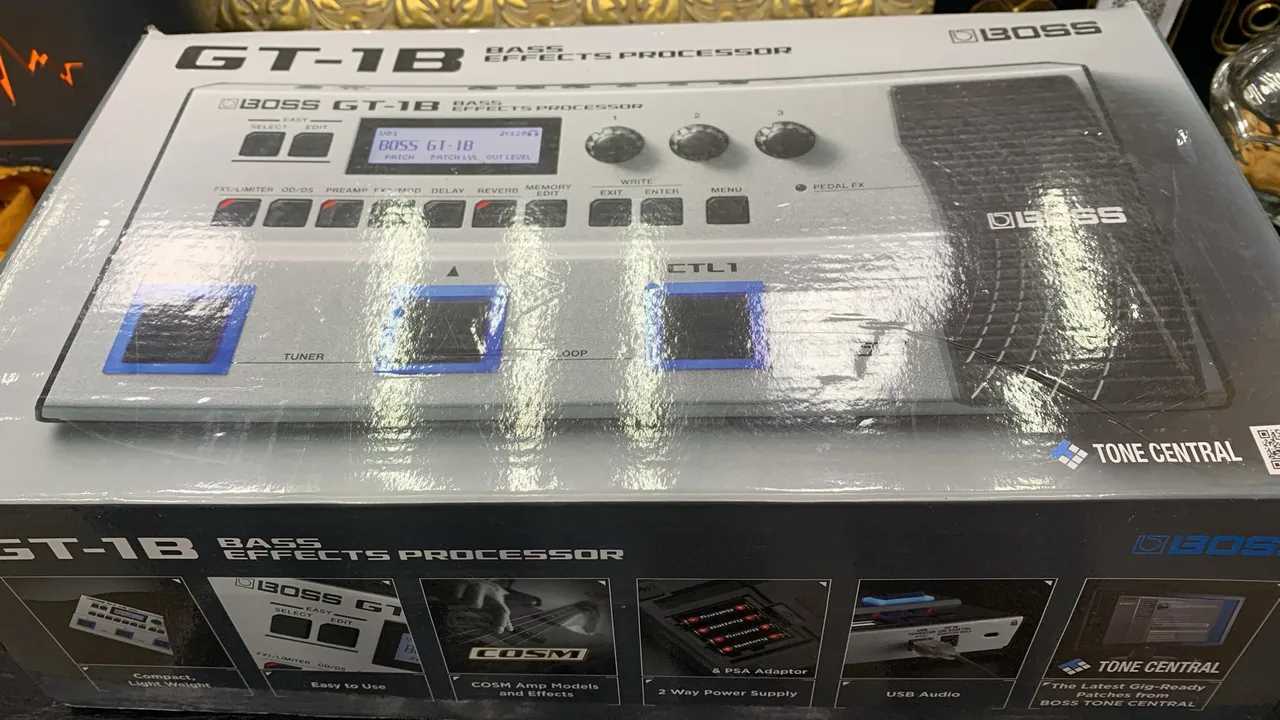 Boss GT-1B Bass Effects Processor