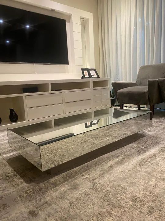 Mesa de centro espelhada