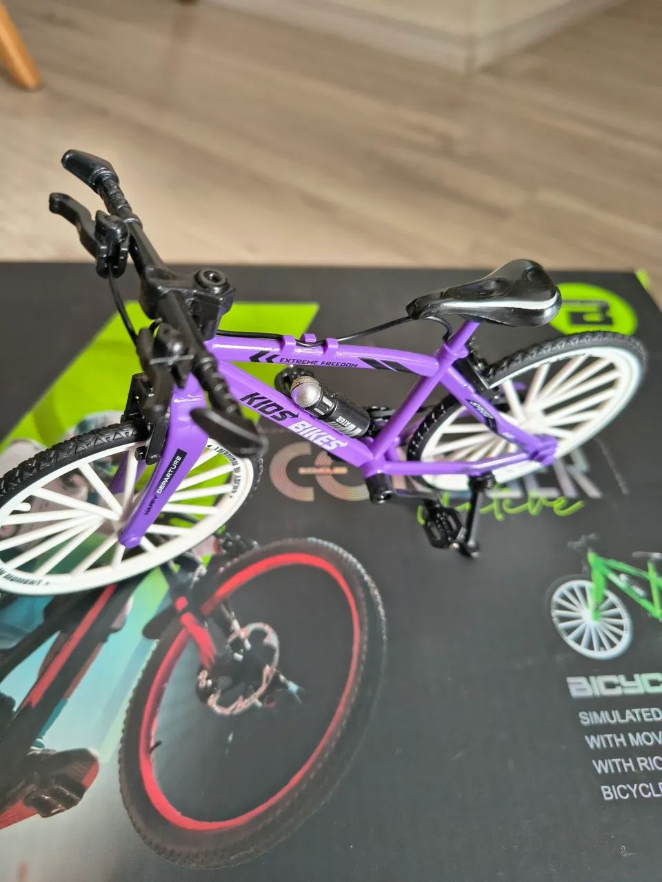 Mini Bicicleta Simulação de Mountain Bike em metal e plástico - Foto 5