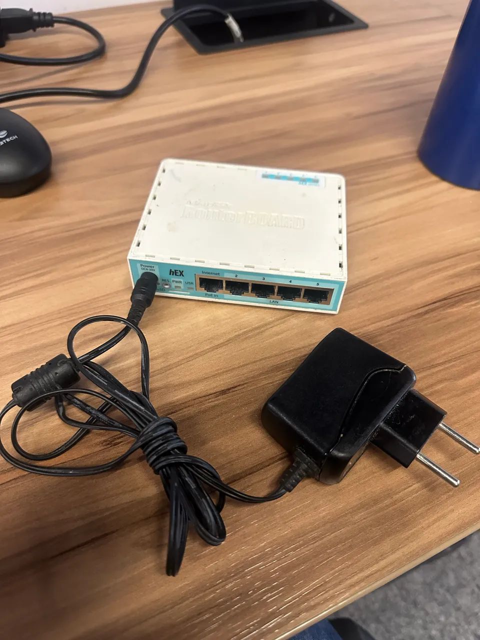 MikroTik RB750 Gr364168574048897121