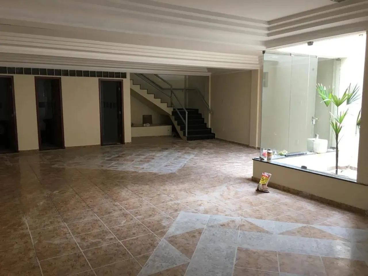 Prédio/Edifício inteiro para aluguel tem 330 metros quadrados em Fátima - Belém - PA