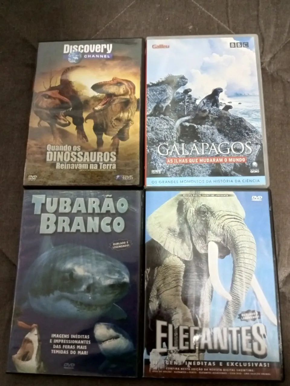 4 DVDs Quando os Dinossauros Reinavam na Terra. - Galápagos. - Elefantes. - Tubarão Branco - Foto 4