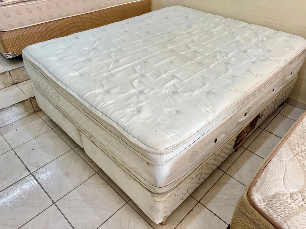 Cama box de casal Queen , cama Queen  - Foto 2