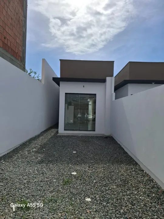 Geminado de 64m² na Penha: Conforto Moderno Perto da Praia e Parque - Foto 2