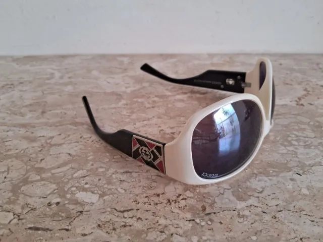 Óculos de sol GUCCI, R$ 159. - Foto 3