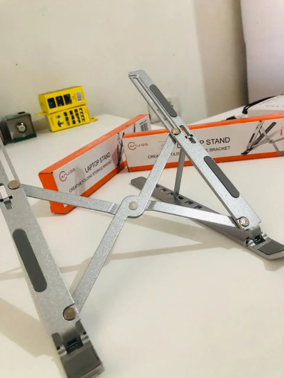 Suporte Para Notebook Alumínio Ajustável Dobrável