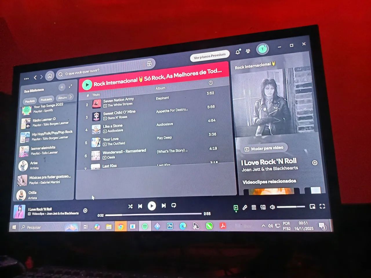 32-inch TV for now64418589352961120