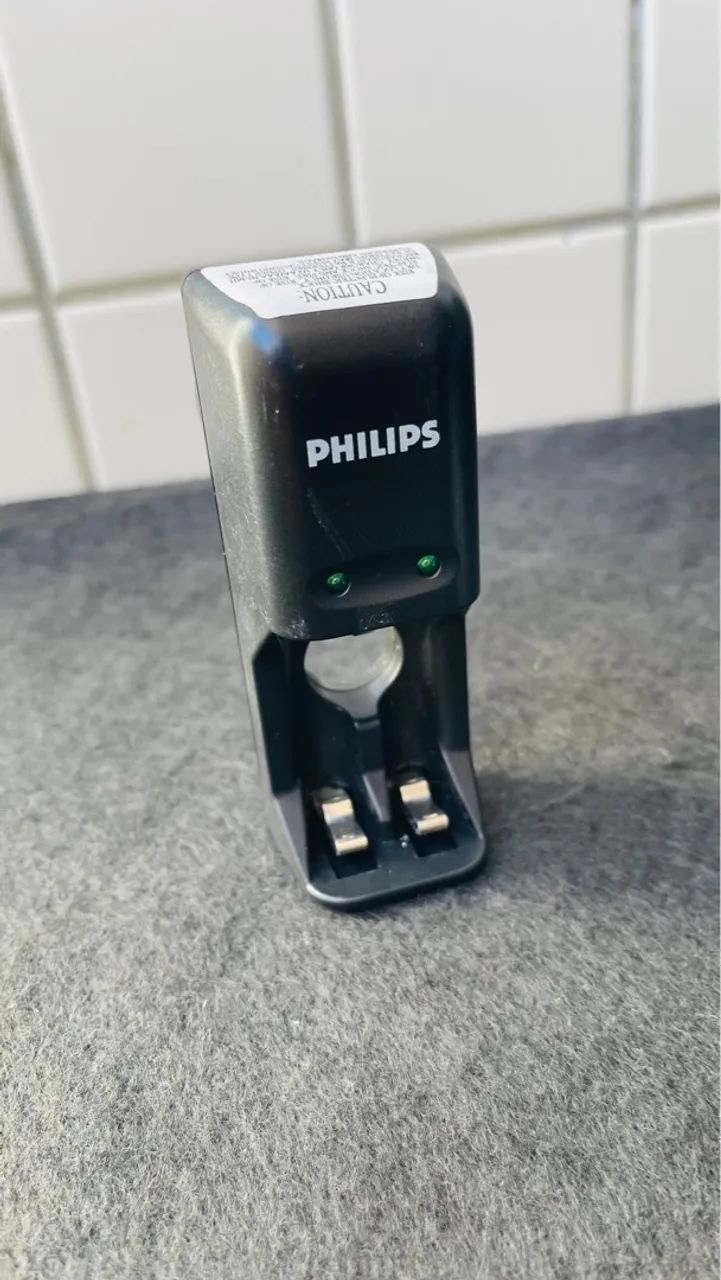 Carregador para Duas Pilhas Philips