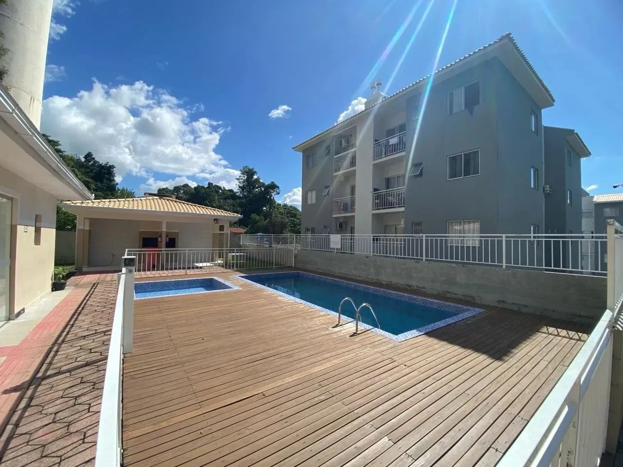 Apartamento 02 dormitórios - Fundos - Biguaçu