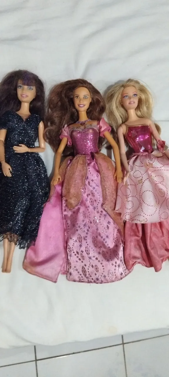 Bonecas Barbie - Princesas e Fashion
