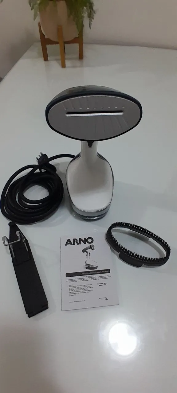 Vaporizador de Roupas Arno Steam Power