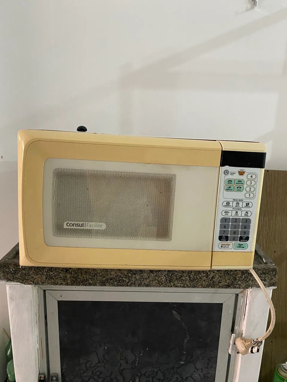 Microondas seminovo Cônsul  - Foto 3