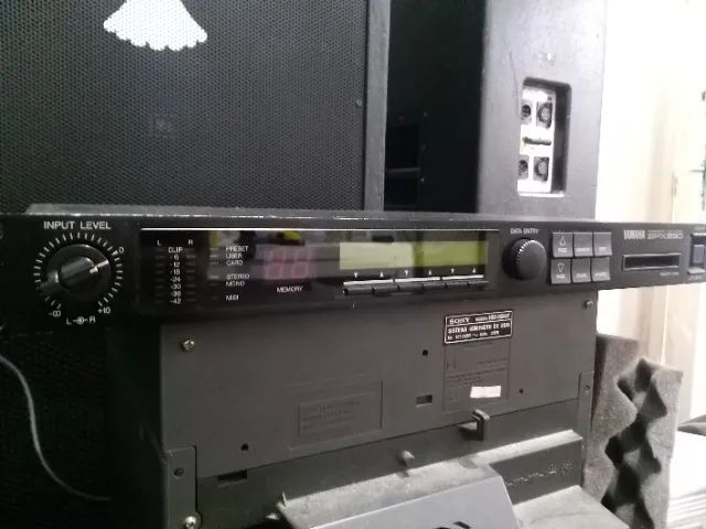 Processador de efeitos Yamaha SPX990 - Foto 3