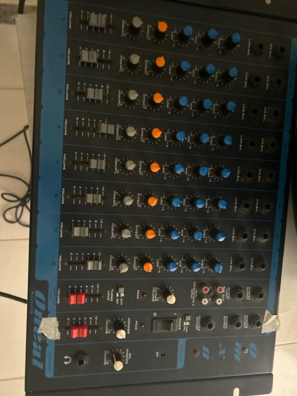 Mesa de Som Oneal Audio Usada