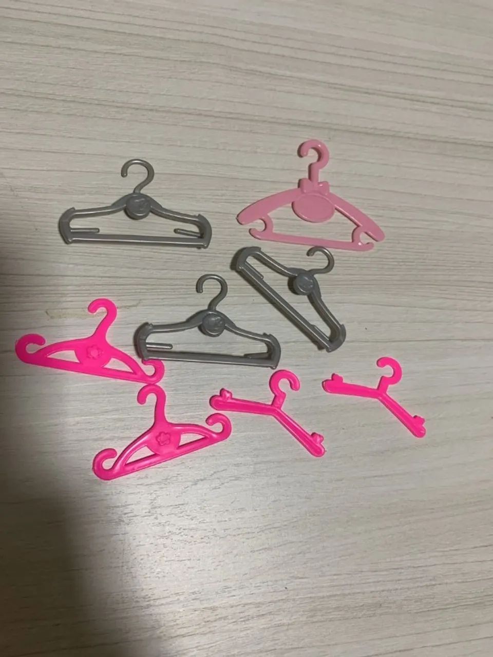 Lote Cabides roupas Barbie