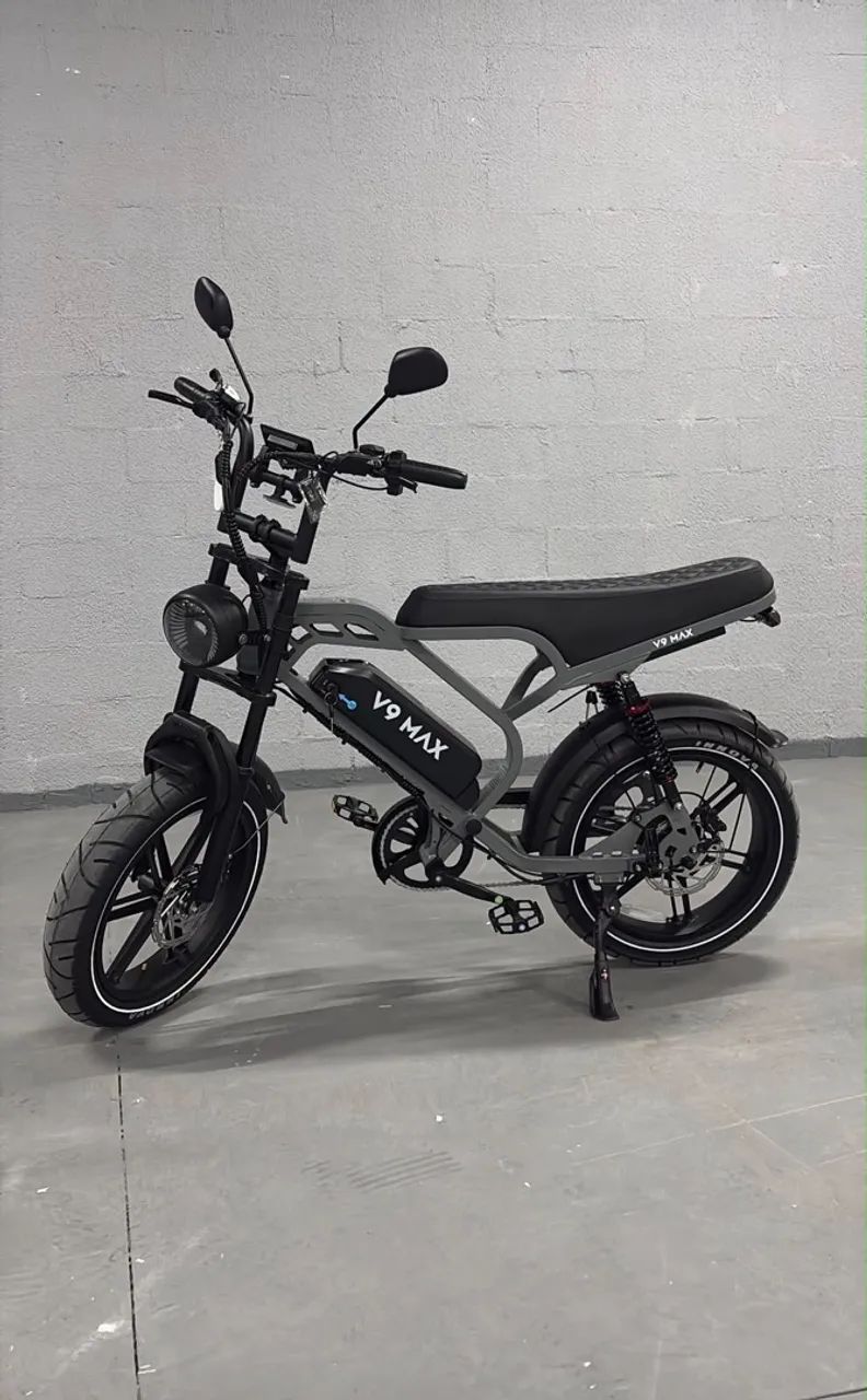 V9 Max com bateria de 15 amperes. 