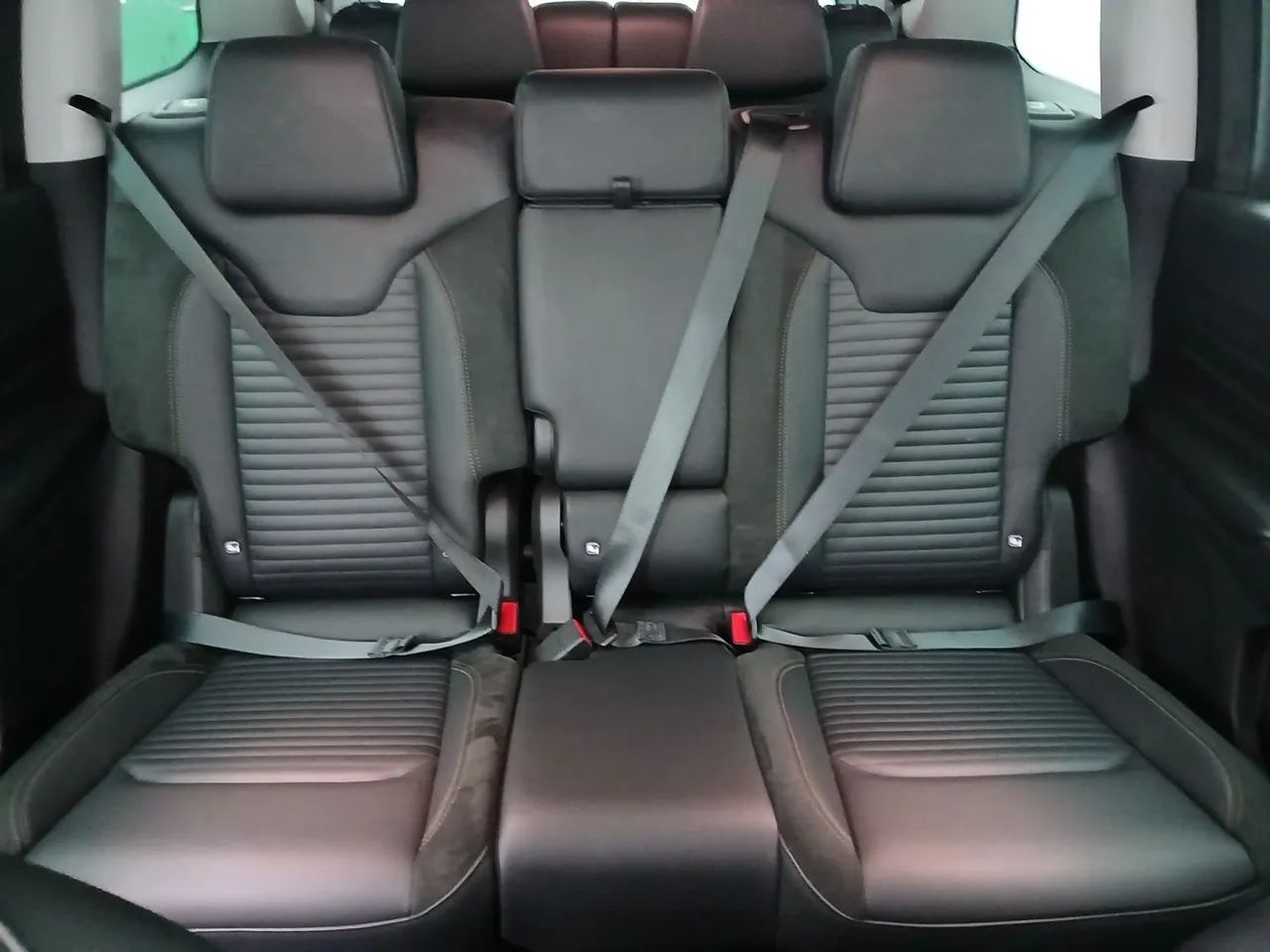 Jeep Commander Limited T270 1.3 TB Flex Aut., foto 18 de 18