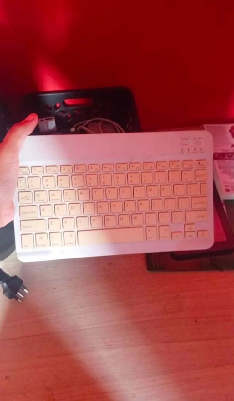 Vende-se tablet mais teclado - Foto 2