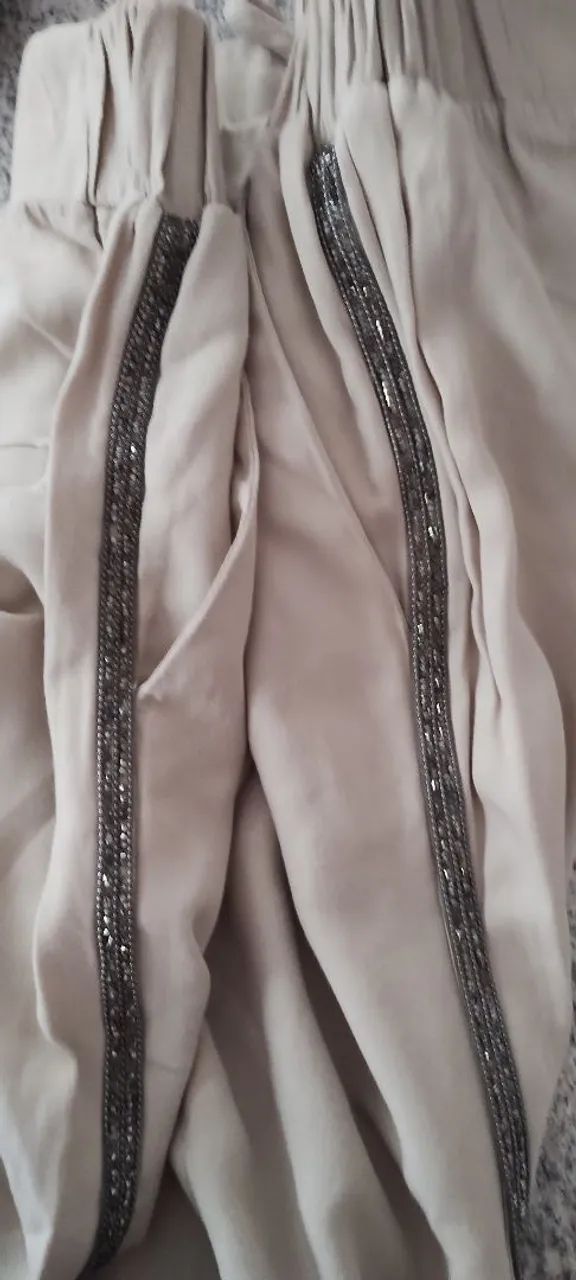 Calça Jogger Zara P com Pedrarias nas laterais  - Foto 4