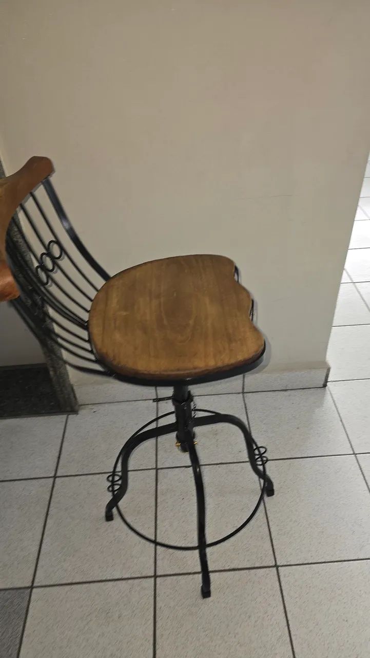 Mesa com cadeiras  - Foto 4