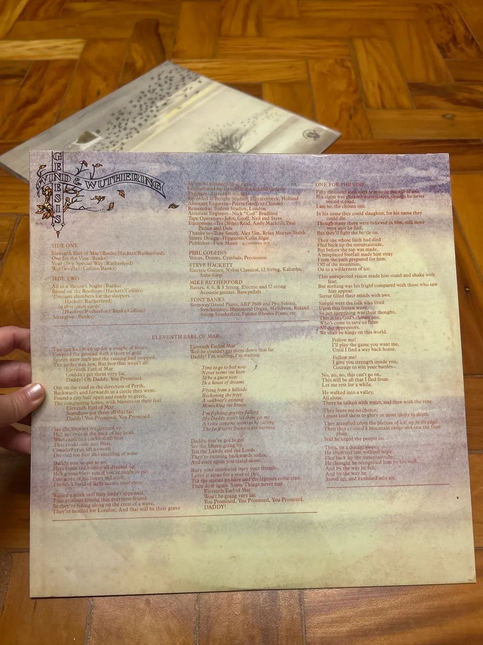 ? Genesis - Wind & Wuthering (Vinil Importado/Clássico Prog Rock) - Foto 3