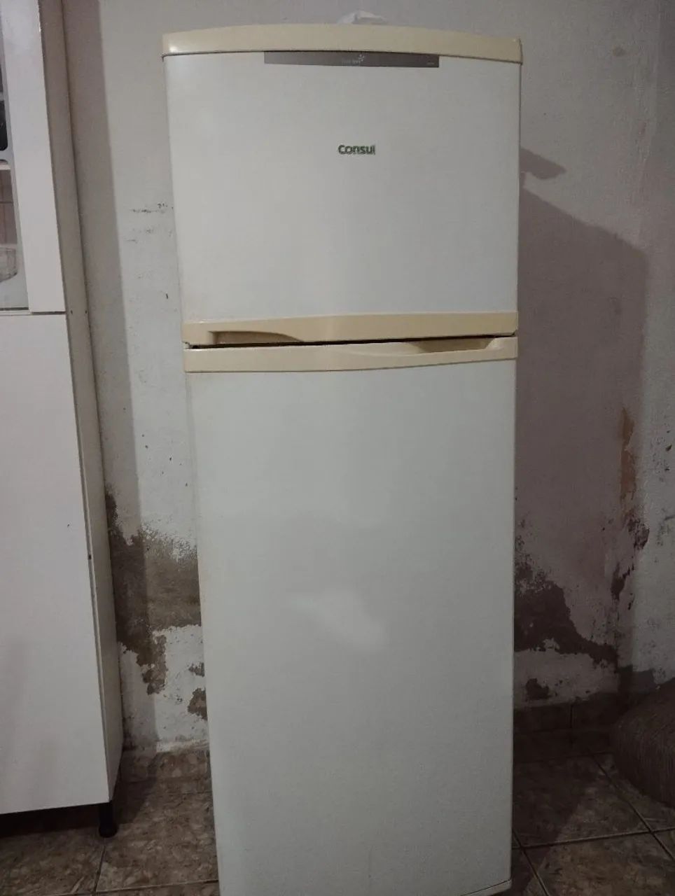 Geladeira Consul , funcionando perfeitamente 