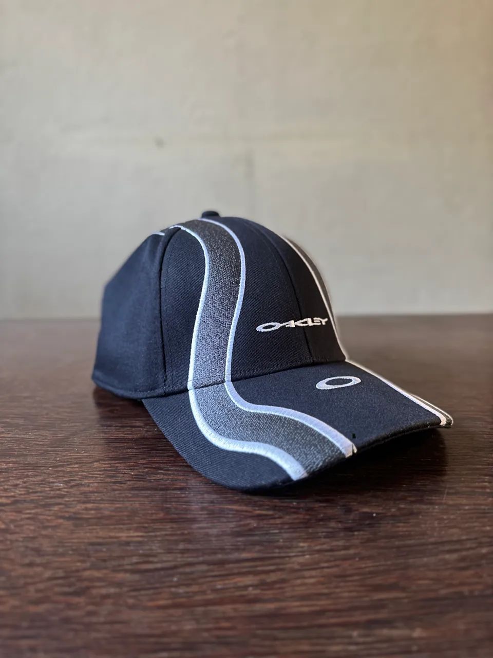 Boné Oakley Wave Blackout Original - Estado de Novo - Foto 2