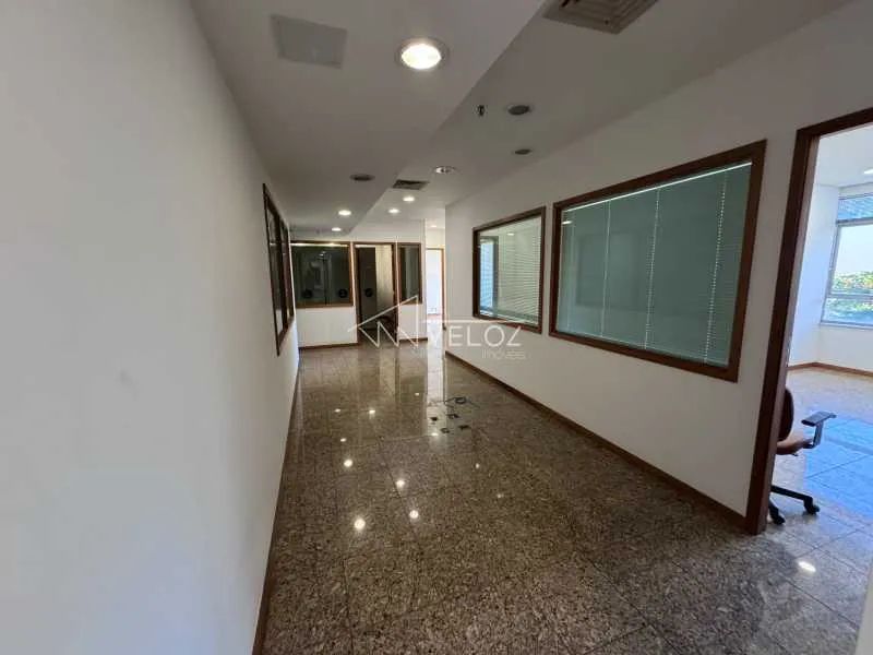 Sala : / Comercial / Glória