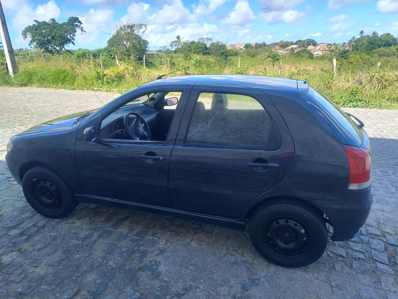 Fiat Palio Celebration 1.0 Fire Flex 8V 4P 2009 - Foto 3