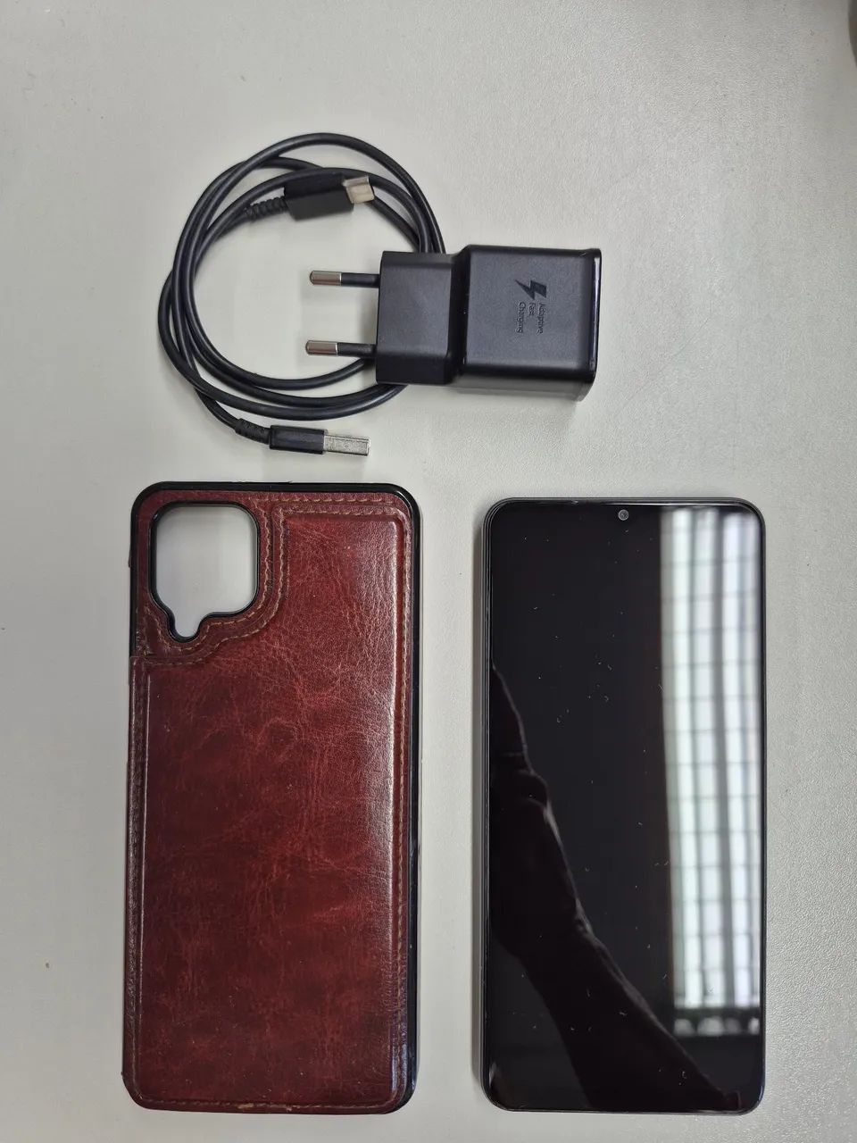 Celular Galaxy A12 em excelente estado - Foto 3