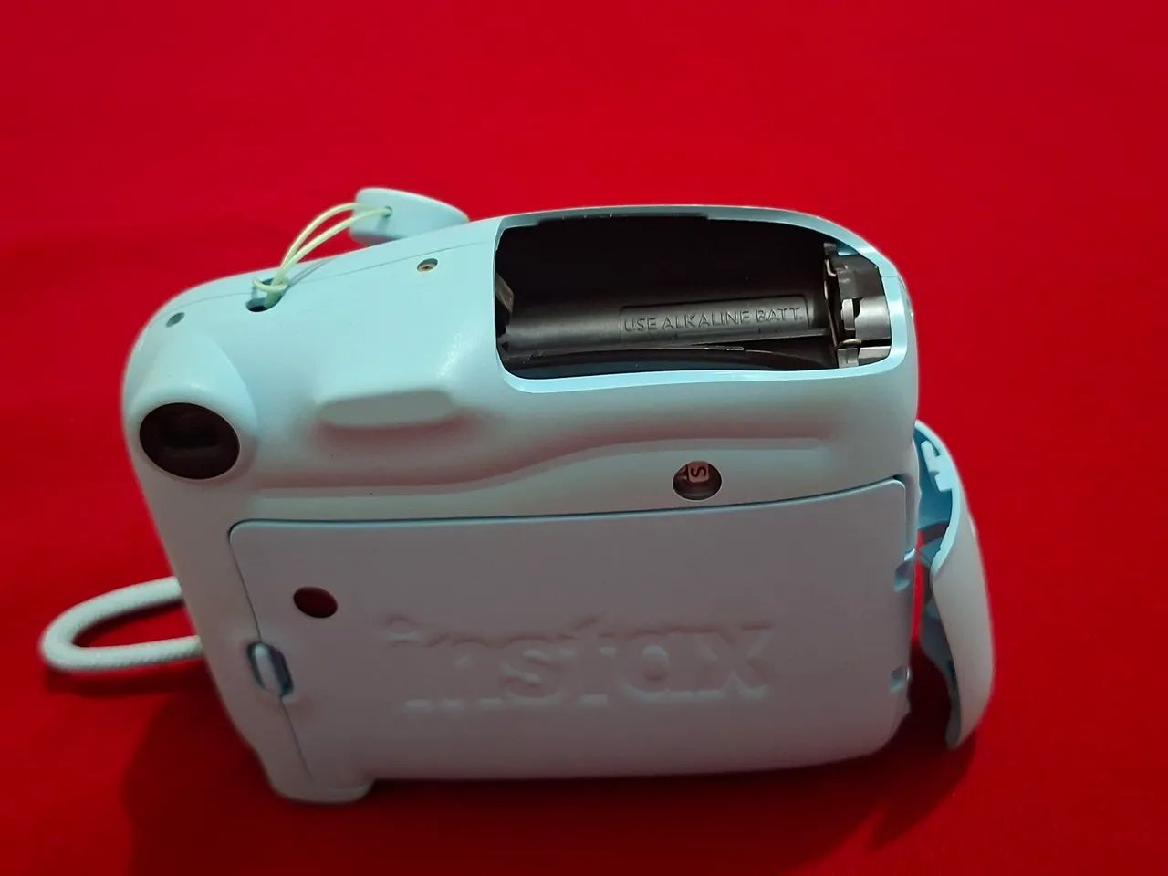 Câmera Instax mini 11 com bolsa - Foto 3