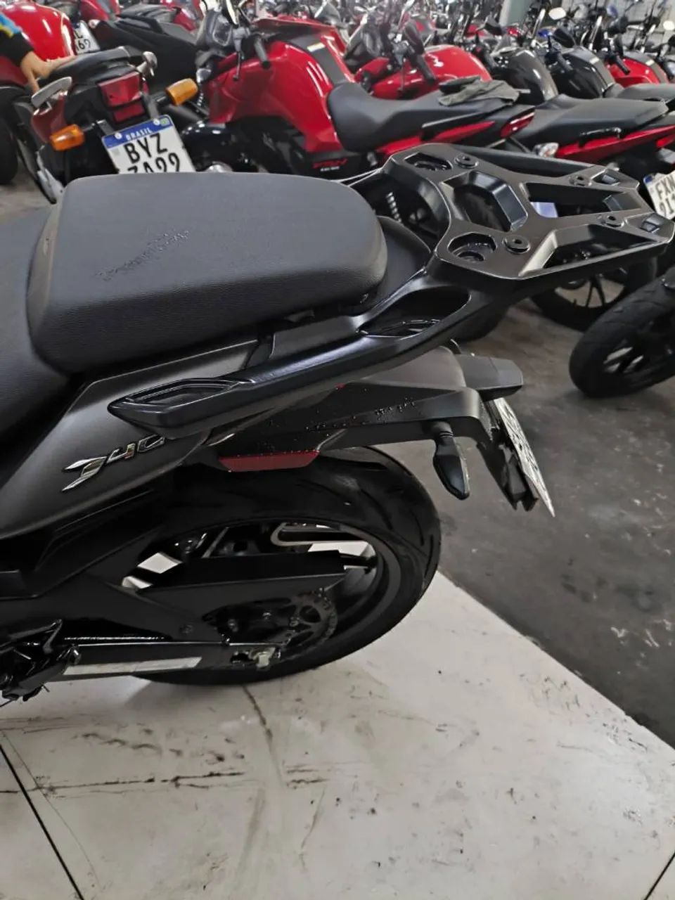 BAJAJ DOMINAR 400 - Foto 4