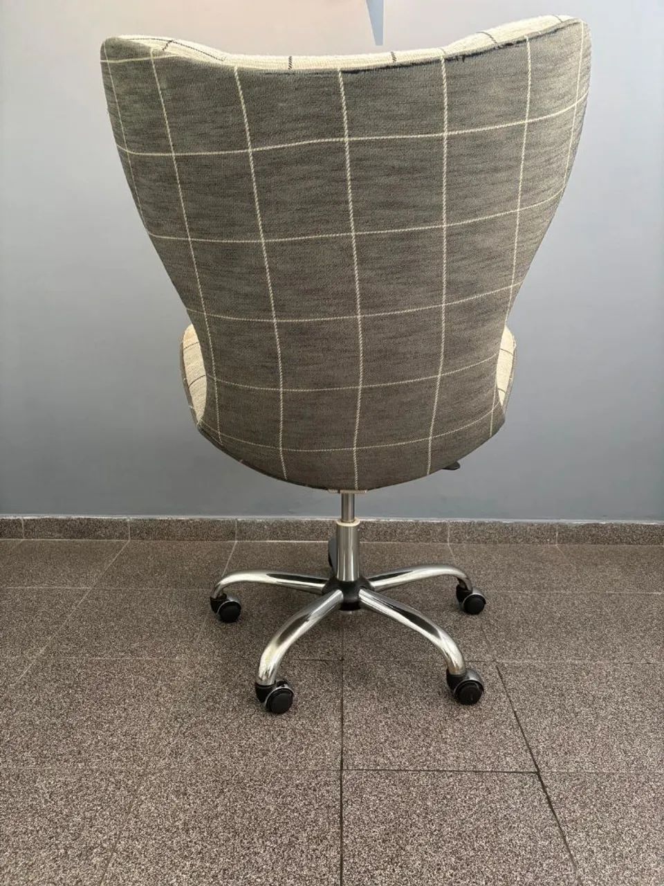 Cadeira design executiva  - Foto 2