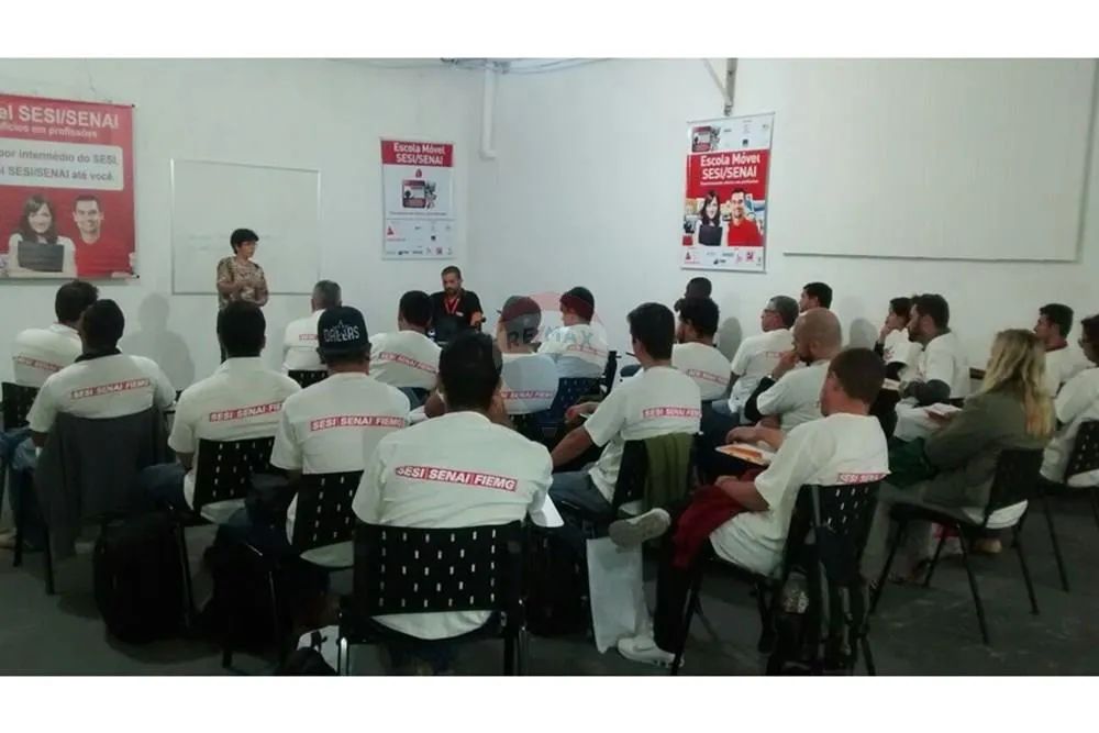 Galpão com 350m2 para aluguel na Vila Ideal - Foto 4