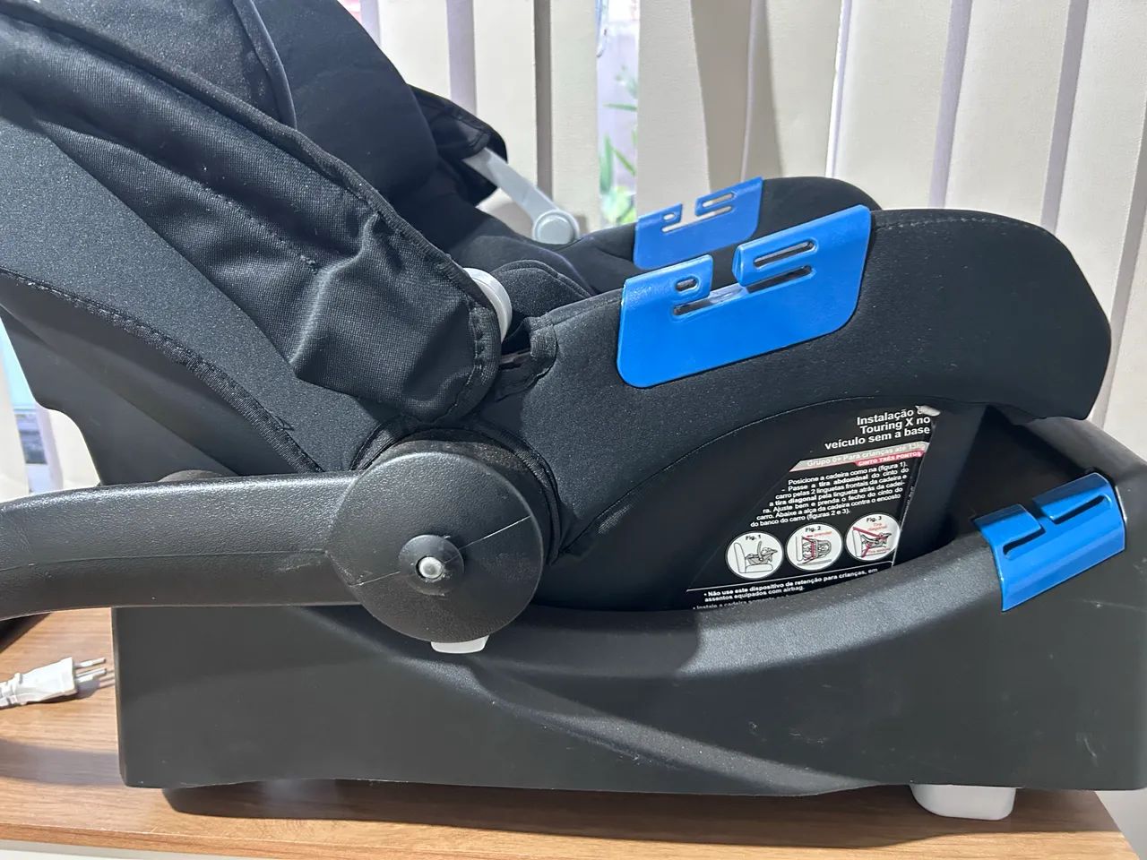 Cadeira com suporte para carro - Foto 5