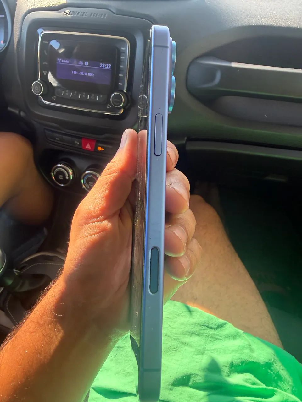 iPhone 16 plus - Foto 2