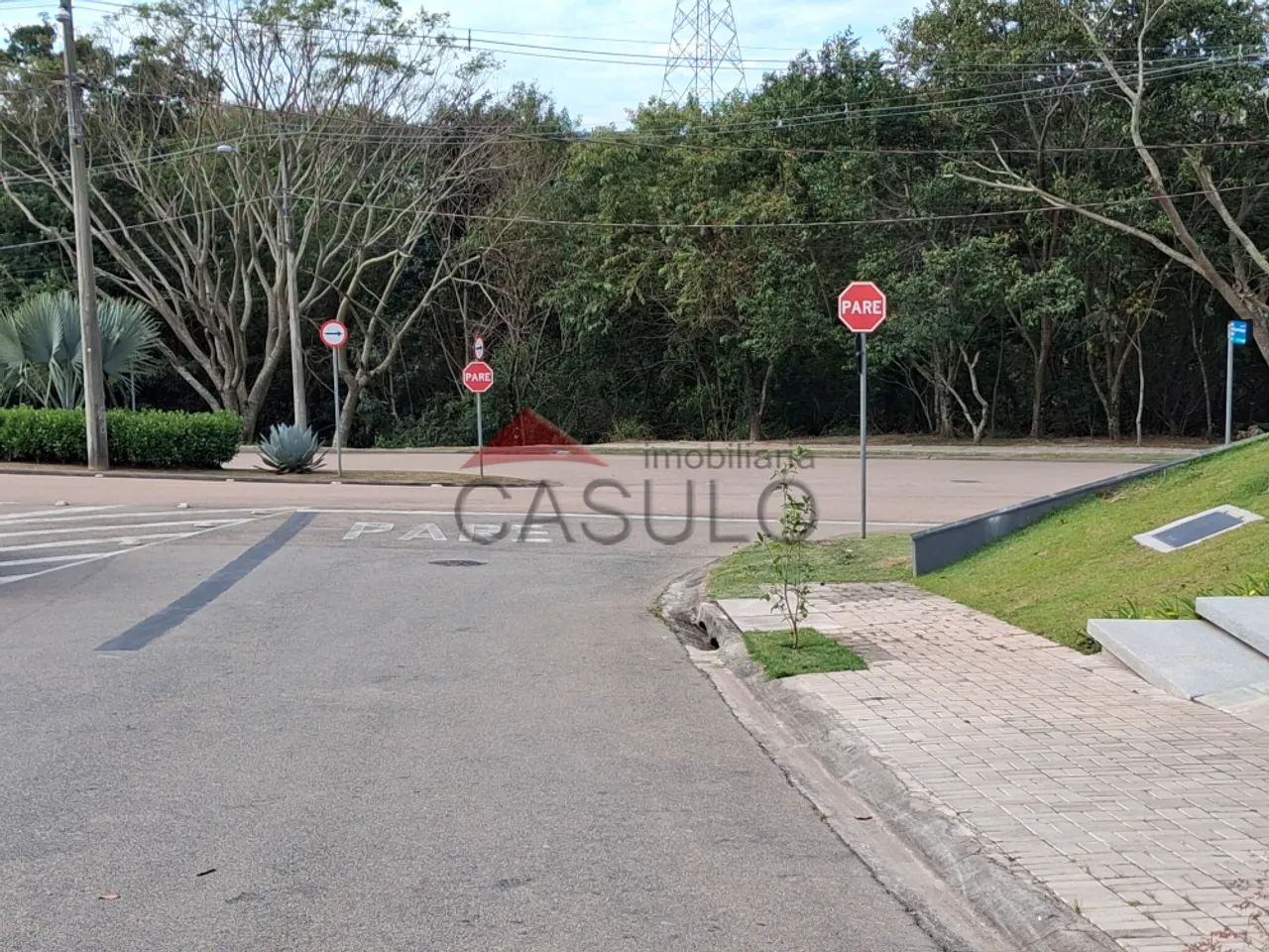 Terreno à venda no bairro Bella Vittà com dormtórios/quartos e área construída.