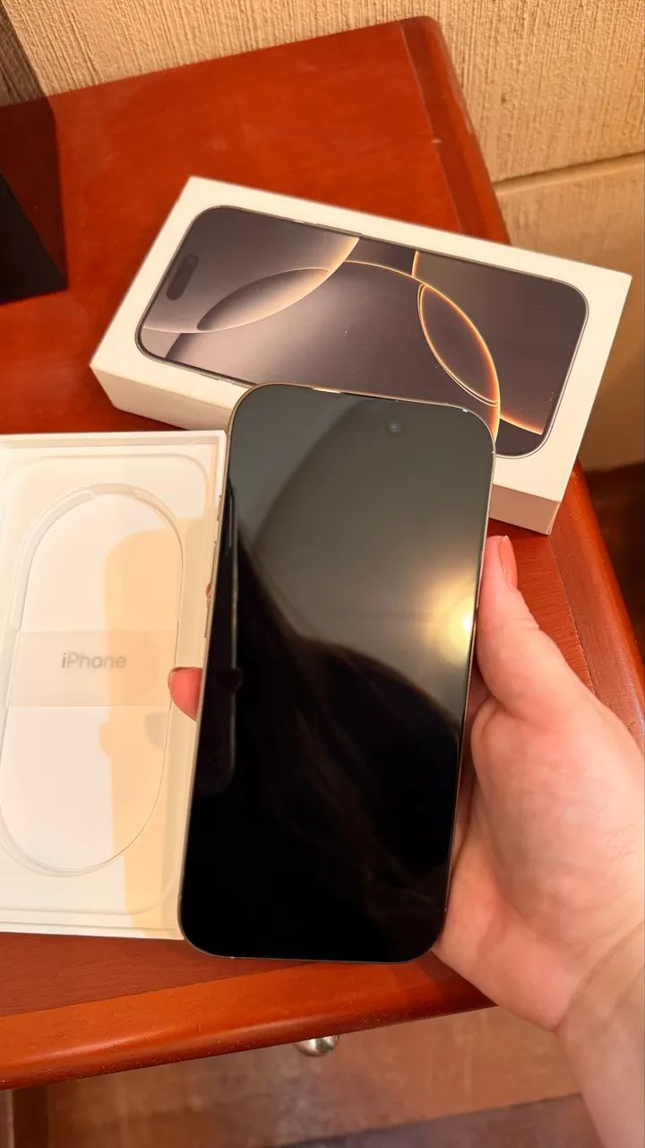 Vendo IPhone 16 Pro - Foto 2