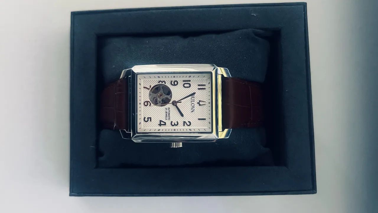 RELÓGIO BULOVA CLASSIC SUTTON AUTOMÁTICO 