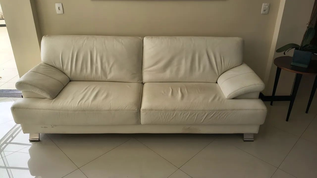 Sofa em couro branco - Foto 4