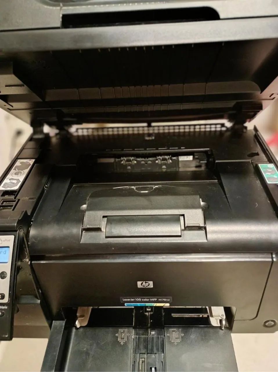 HP LaserJet Pro 100 color MFP M175a - Com Defeito - Foto 3